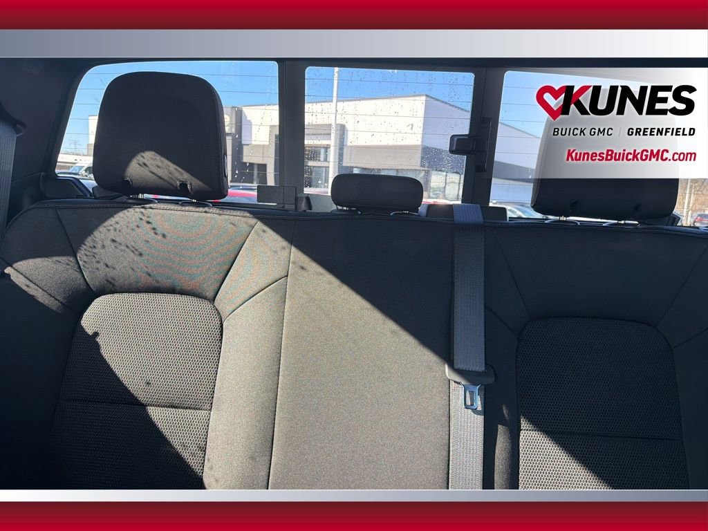 New 2026 GMC Canyon Elevation w/ Convenience Package image 30