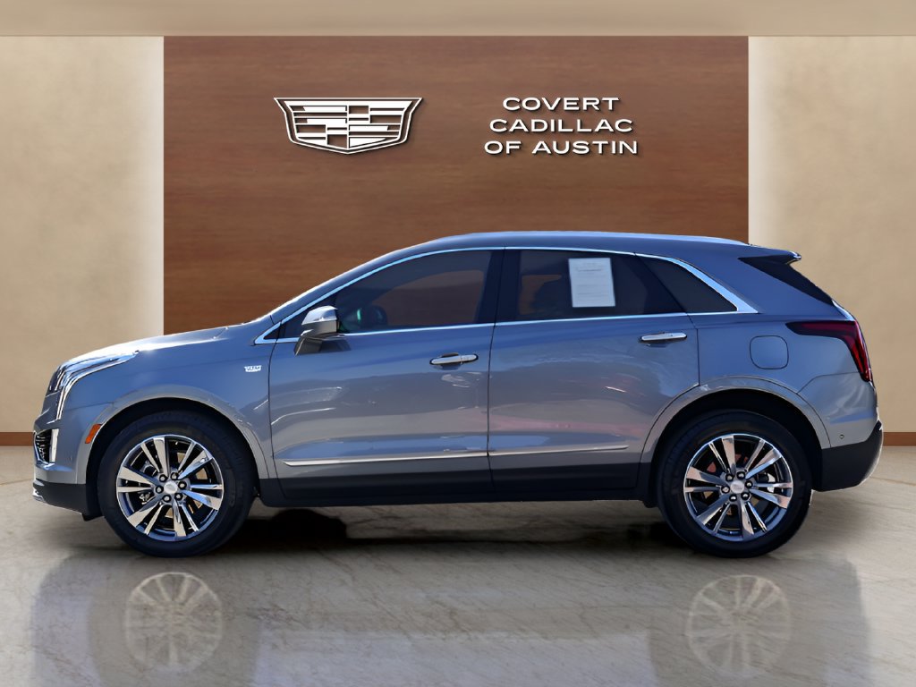 Certified 2022 Cadillac XT5 Premium Luxury w/ Technology Package AWD/4WD image 2
