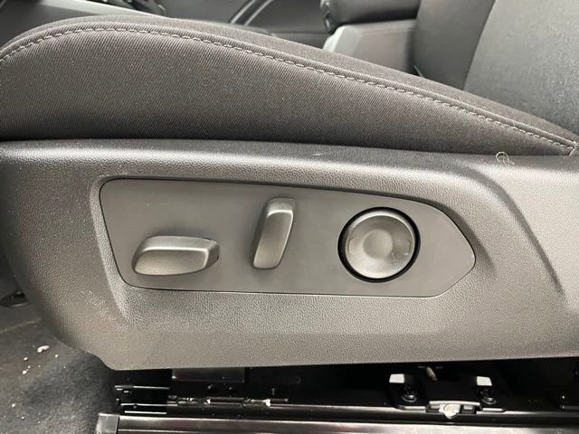 New 2026 Chevrolet Colorado W/T w/ WT Convenience Package II image 10