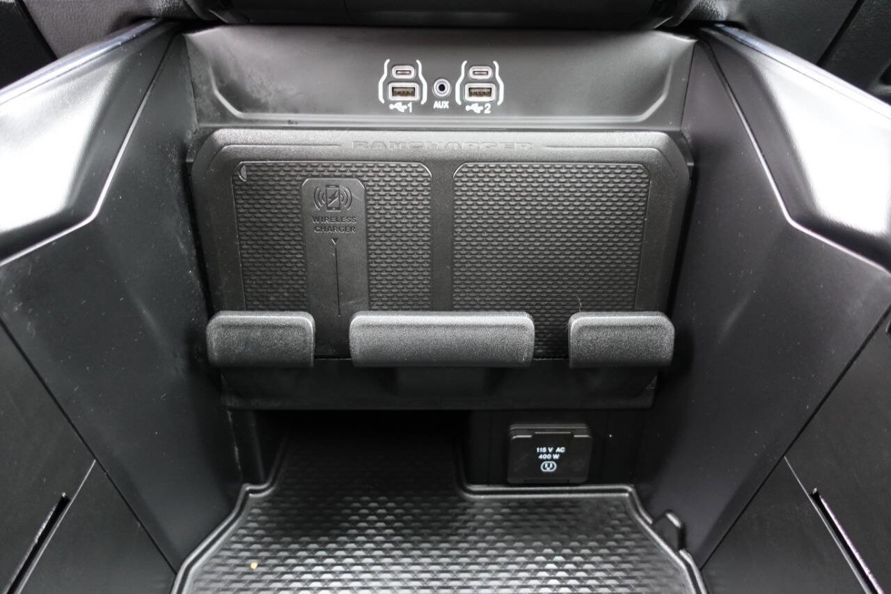 Used 2025 RAM 1500 Laramie w/ Sport Appearance Package AWD/4WD image 46