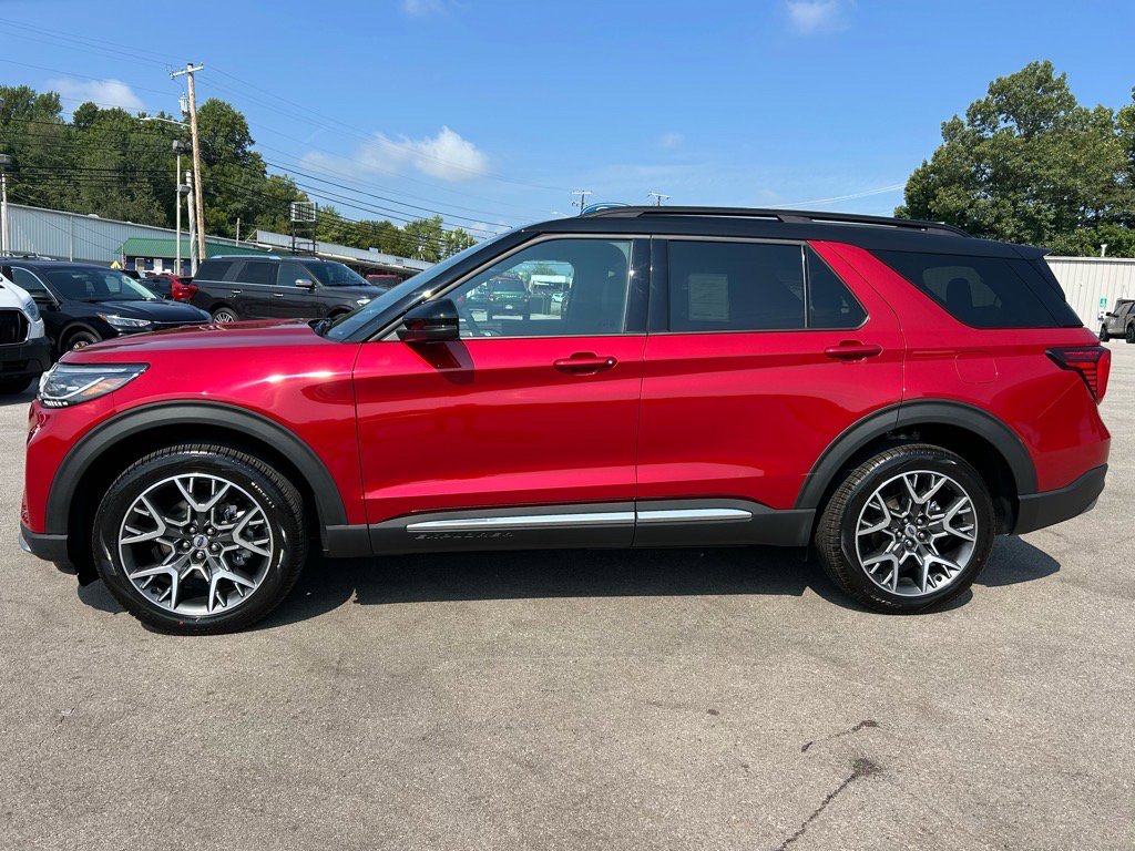 New 2025 Ford Explorer Platinum w/ Ultimate Package image 13