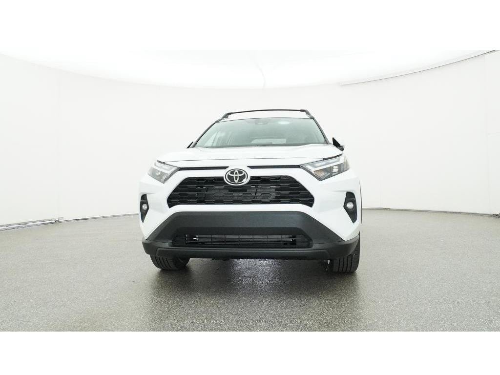 Used 2025 Toyota RAV4 XLE Premium FWD image 37