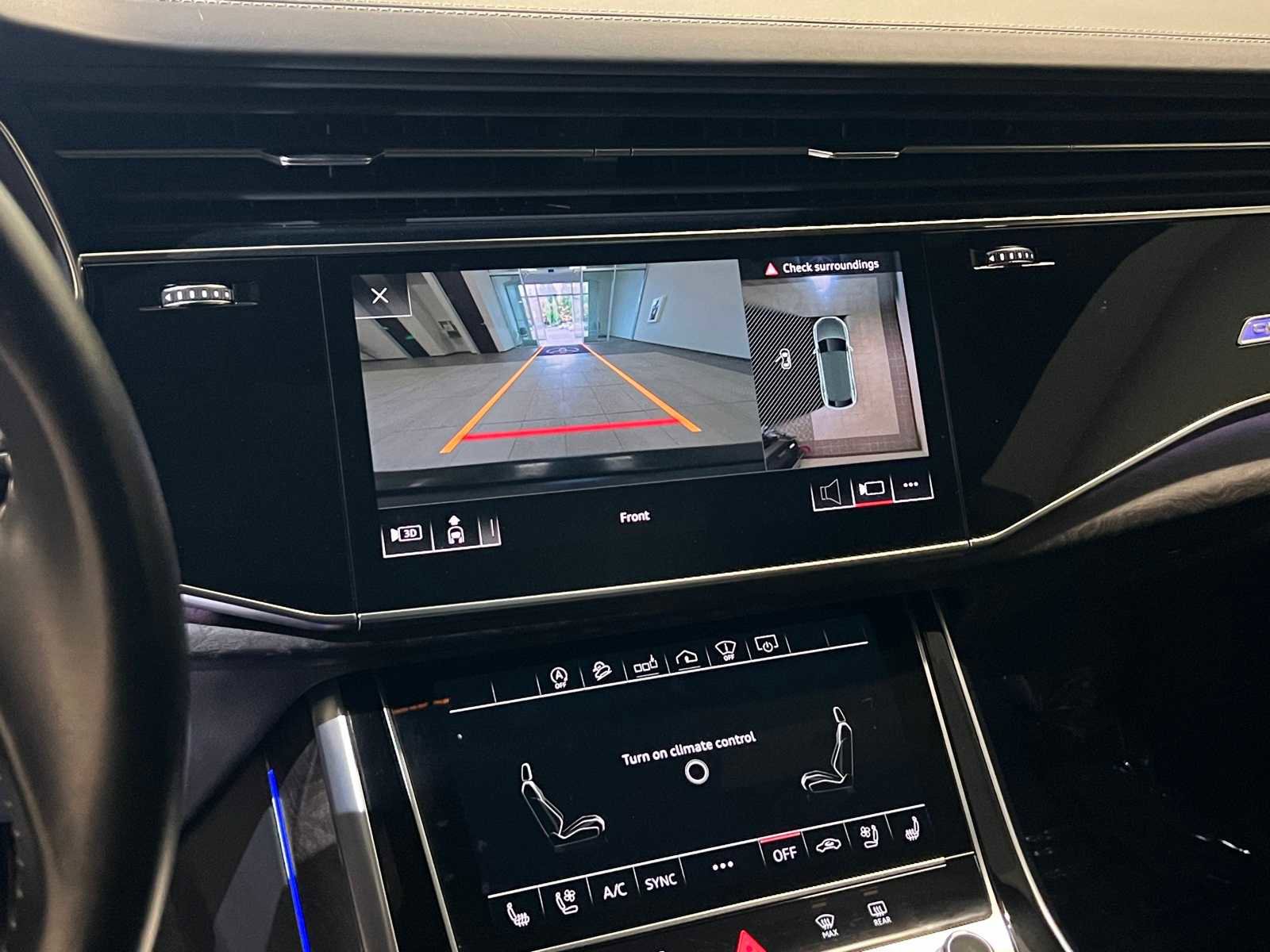 Used 2020 Audi Q8 Prestige image 25