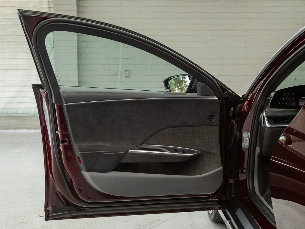 Used 2022 Lucid Air Grand Touring image 29