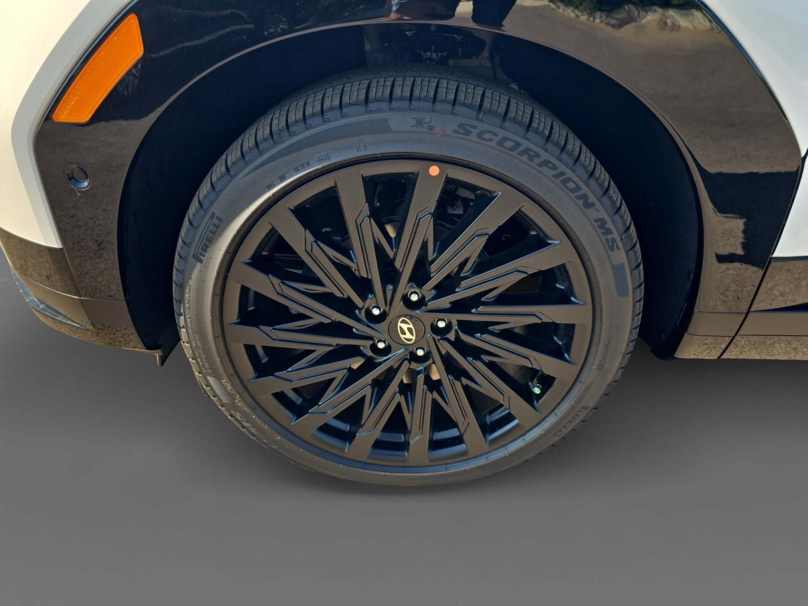 New 2027 Hyundai Santa Fe Calligraphy FWD image 9