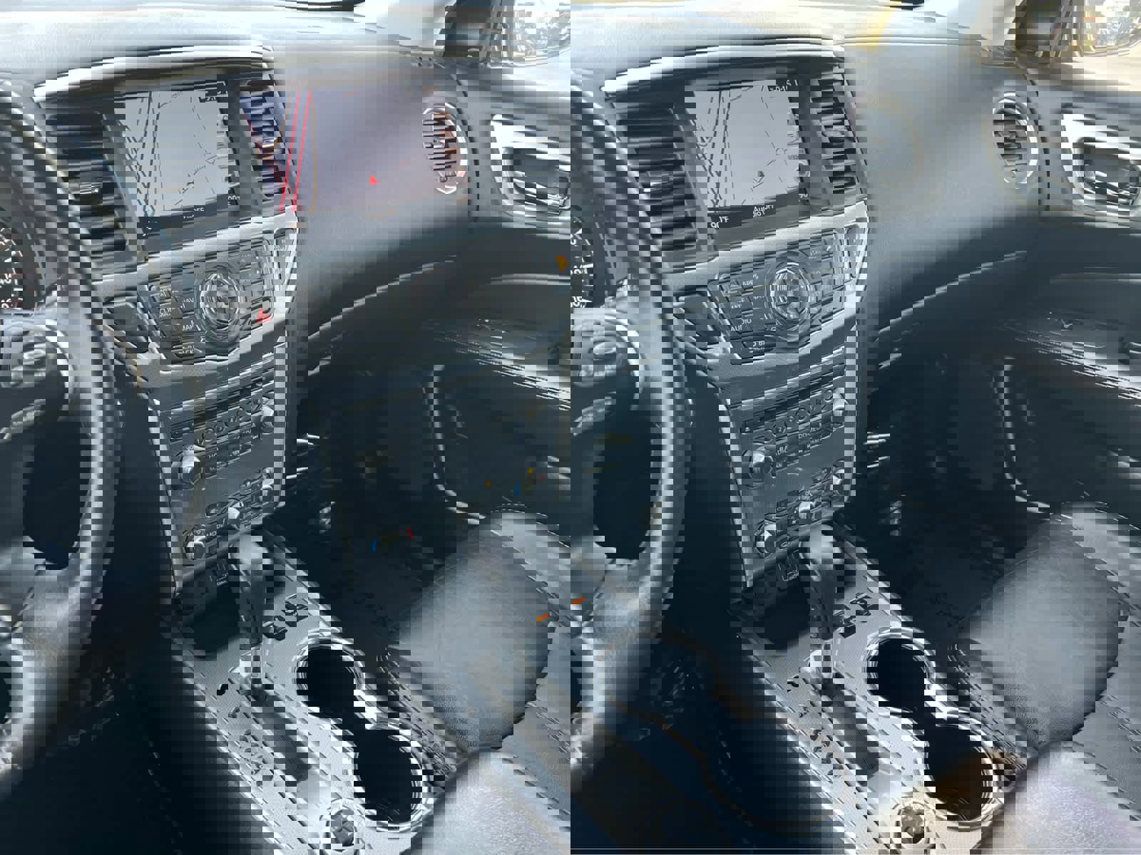 Used 2019 Nissan Pathfinder SL image 35