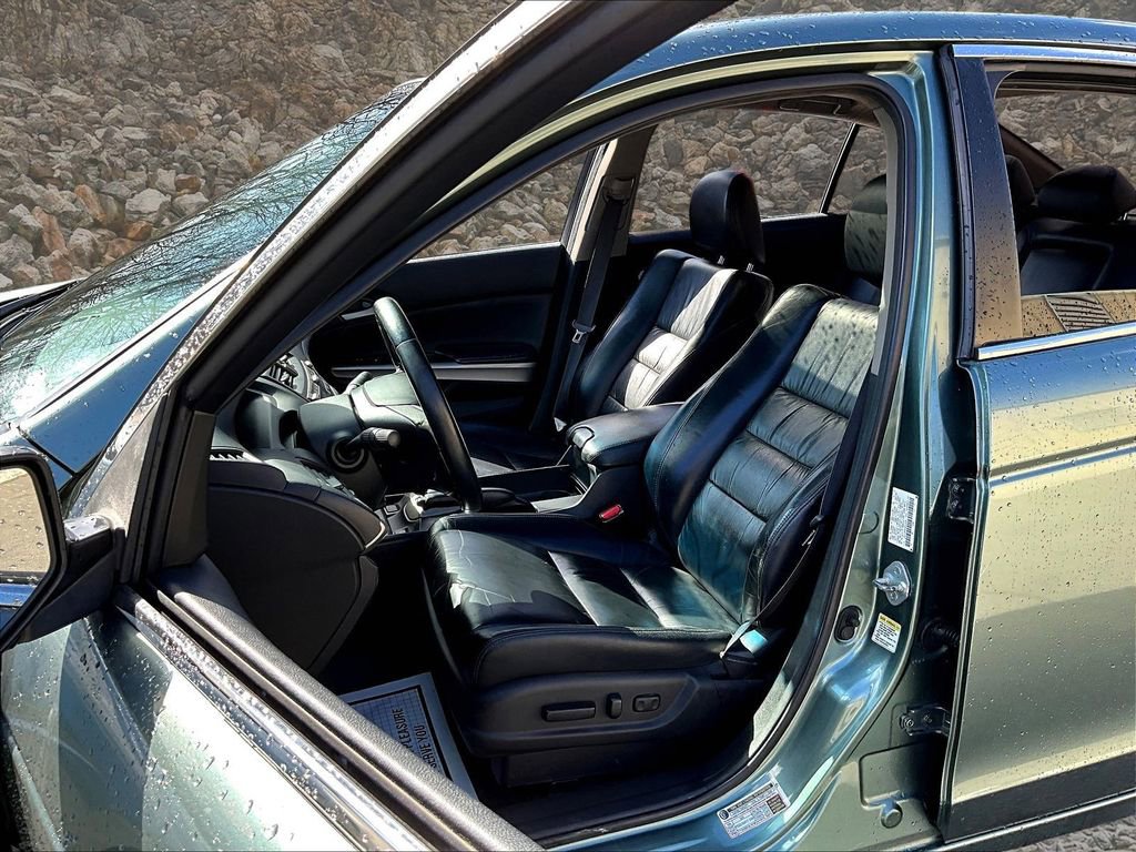 Used 2010 Honda Accord EX-L image 21