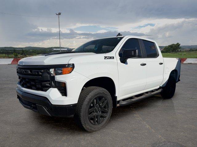 Used 2026 Chevrolet Silverado 1500 Custom Trail Boss w/ Turbomax Blackout Package AWD/4WD image 5