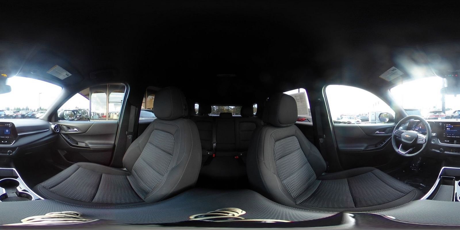 Used 2025 Chevrolet Equinox LT image 42