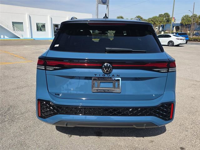 New 2026 Volkswagen Tiguan SE R-Line image 4