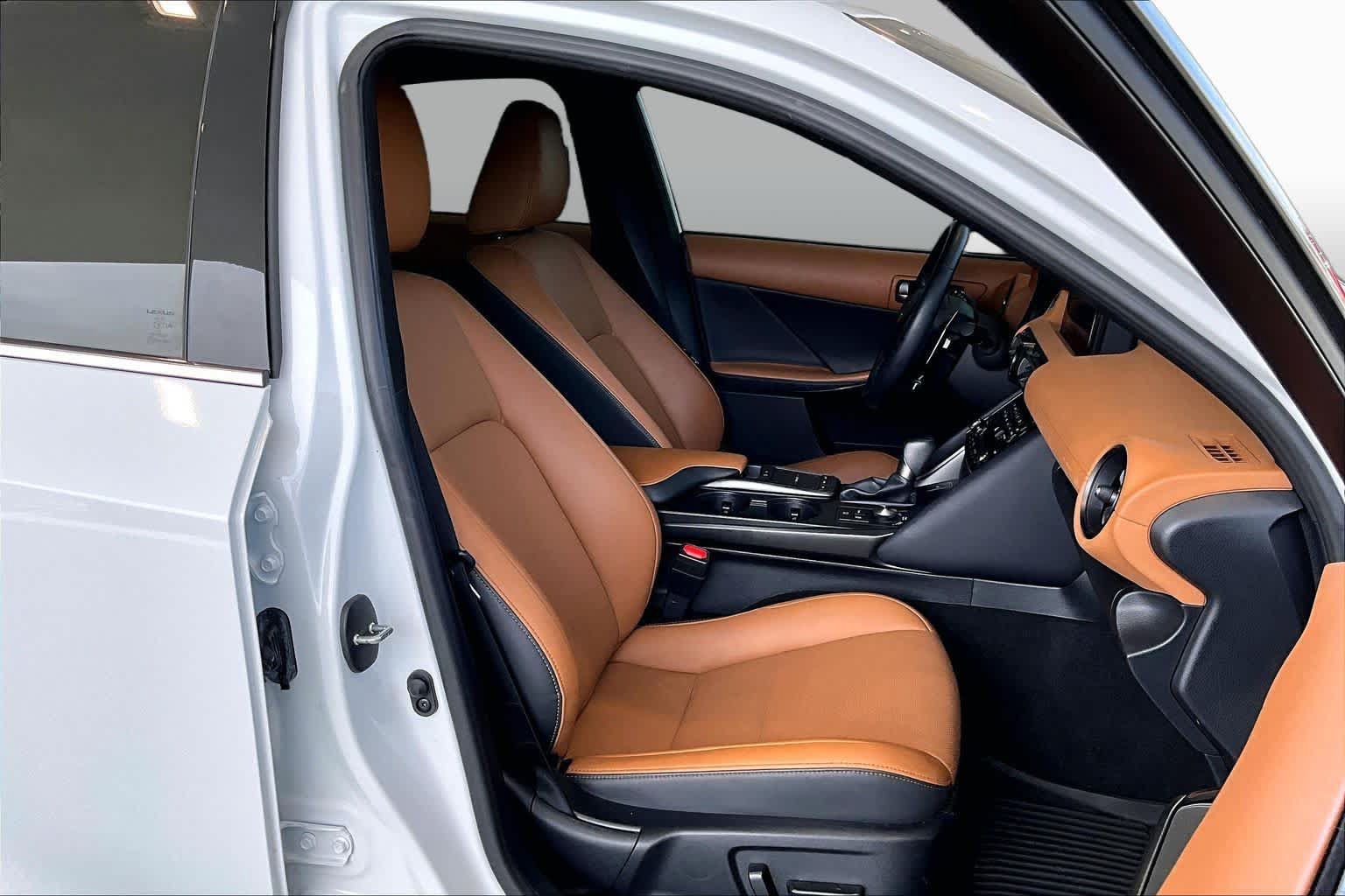 Used 2024 Lexus IS 350 F Sport RWD image 8
