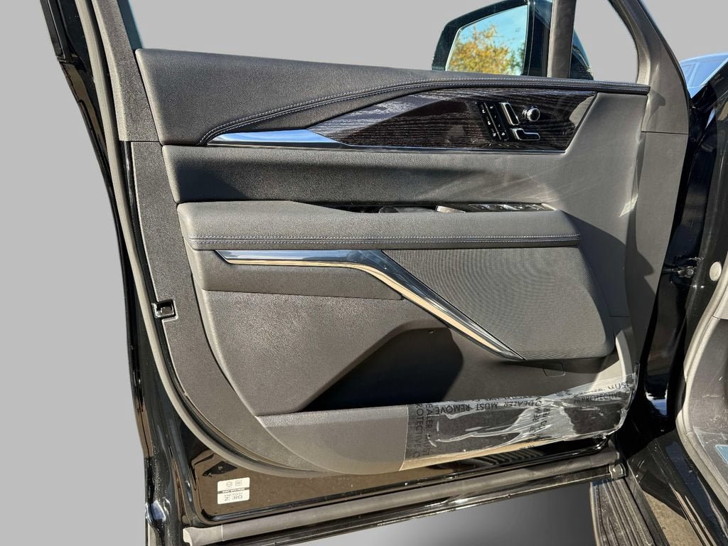 New 2025 Cadillac Escalade IQ Luxury 1 AWD/4WD image 14