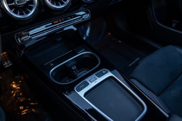 Used 2024 Mercedes-Benz CLA 250 image 31