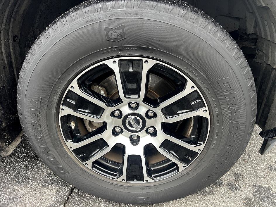 Certified 2021 Nissan Titan SV w/ SV Convenience Package image 8