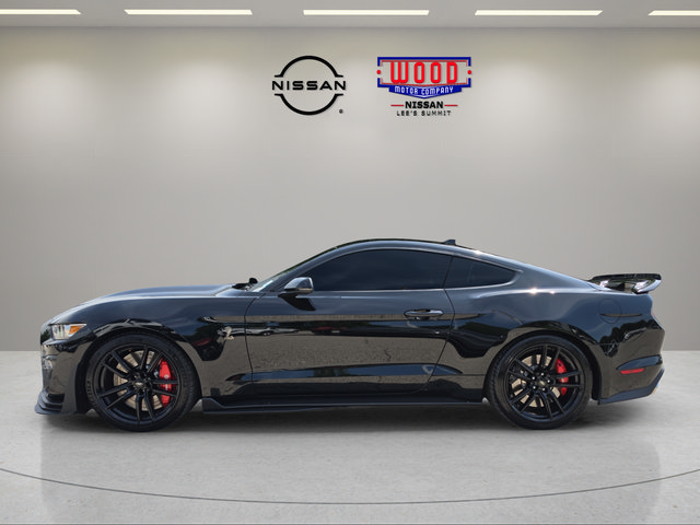 Used 2020 Ford Mustang Shelby GT500 w/ Technology Package RWD image 5