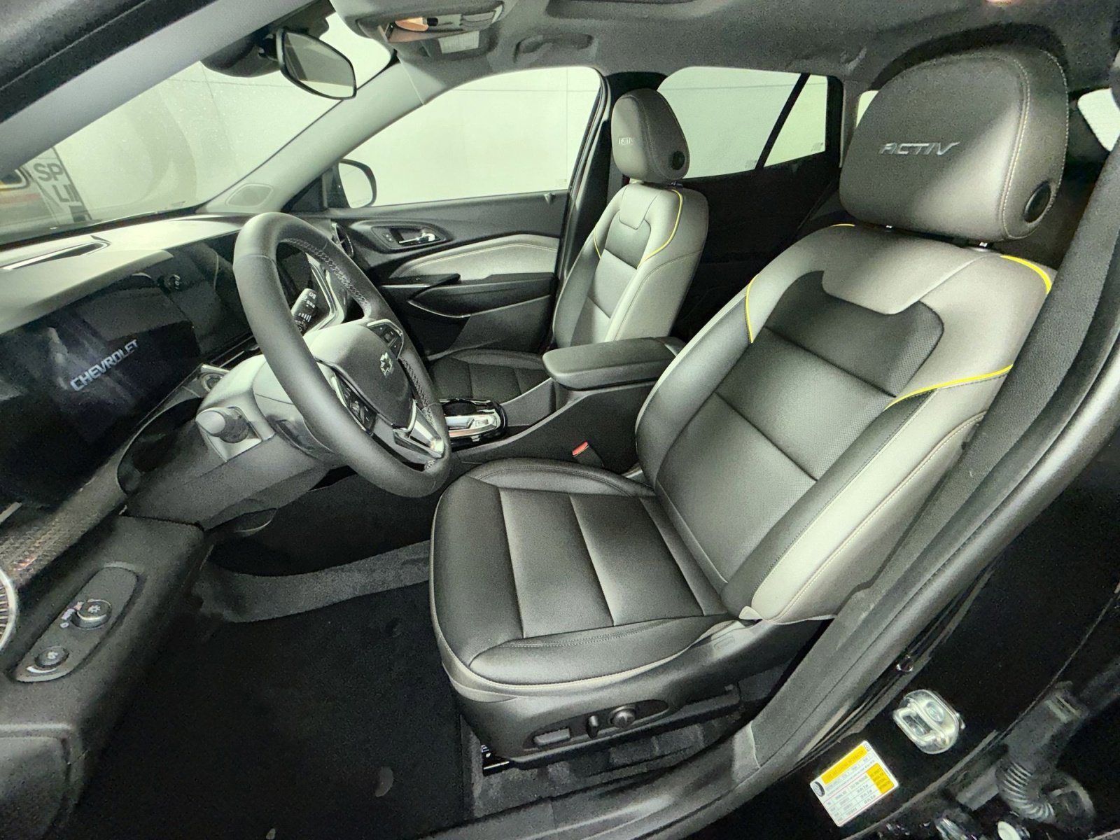 New 2026 Chevrolet Trax ACTIV w/ Sunroof Package image 13