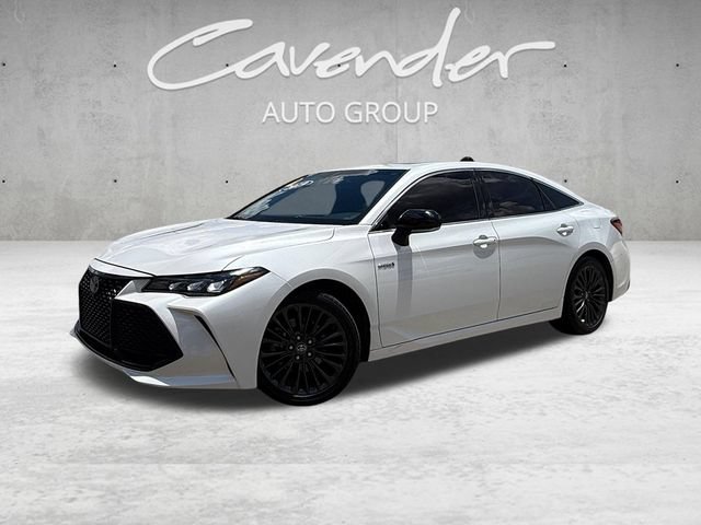 Used 2019 Toyota Avalon XSE FWD image 1