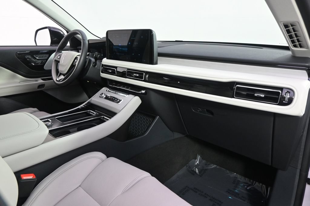 New 2026 Lincoln Aviator Reserve AWD/4WD image 15