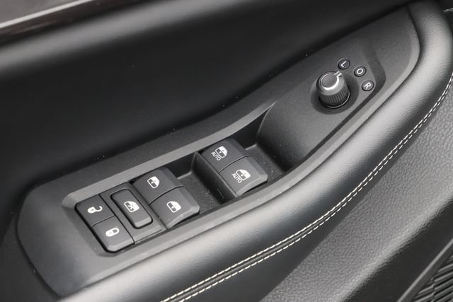 Used 2023 Jeep Grand Cherokee L Laredo AWD/4WD image 15