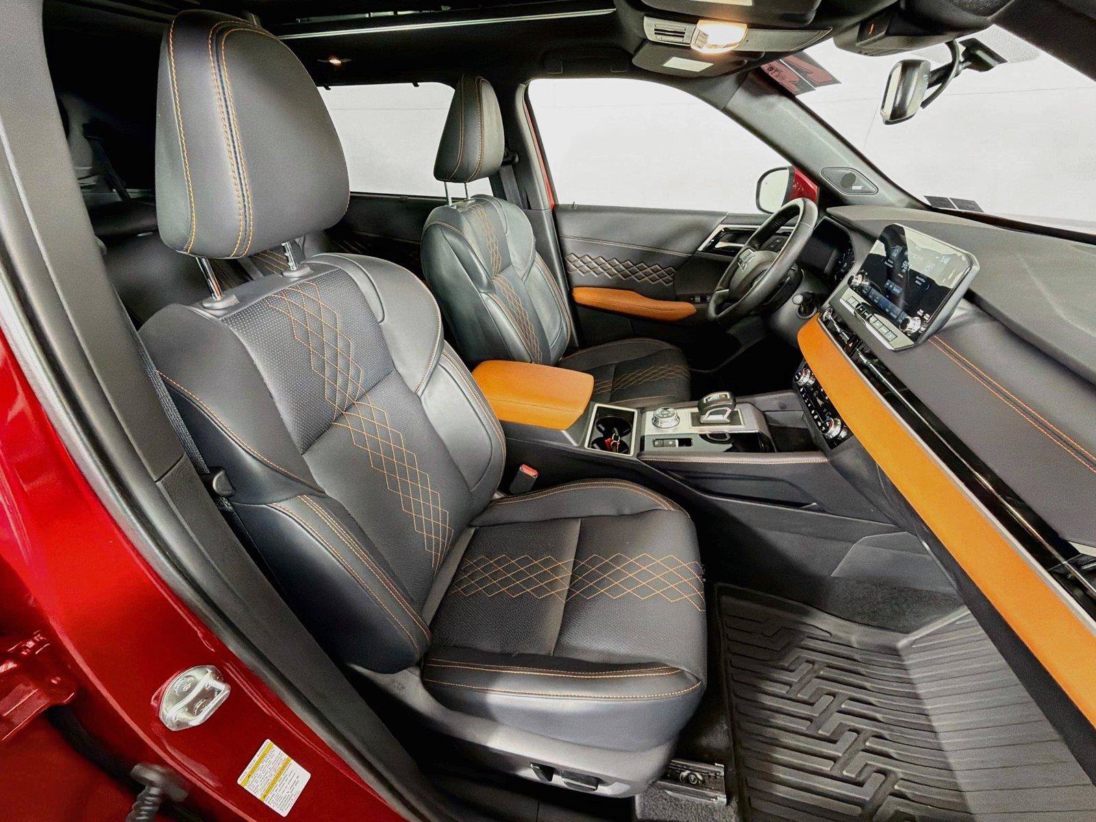 Used 2024 Mitsubishi Outlander SEL AWD/4WD image 30