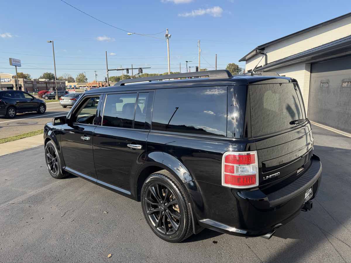 Used 2018 Ford Flex Limited w/ Equipment Group 303A AWD/4WD image 3