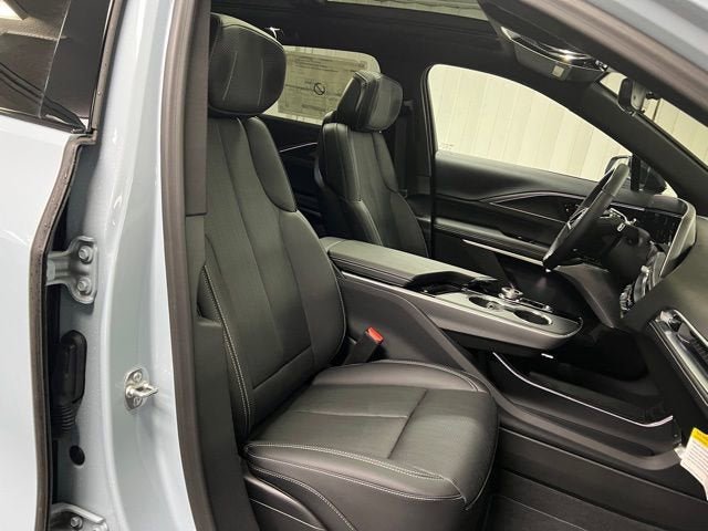 New 2025 Cadillac Lyriq Sport AWD/4WD image 17