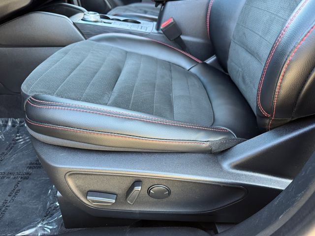 Certified 2022 Ford Escape SEL w/ SEL Stealth AWD Package image 15