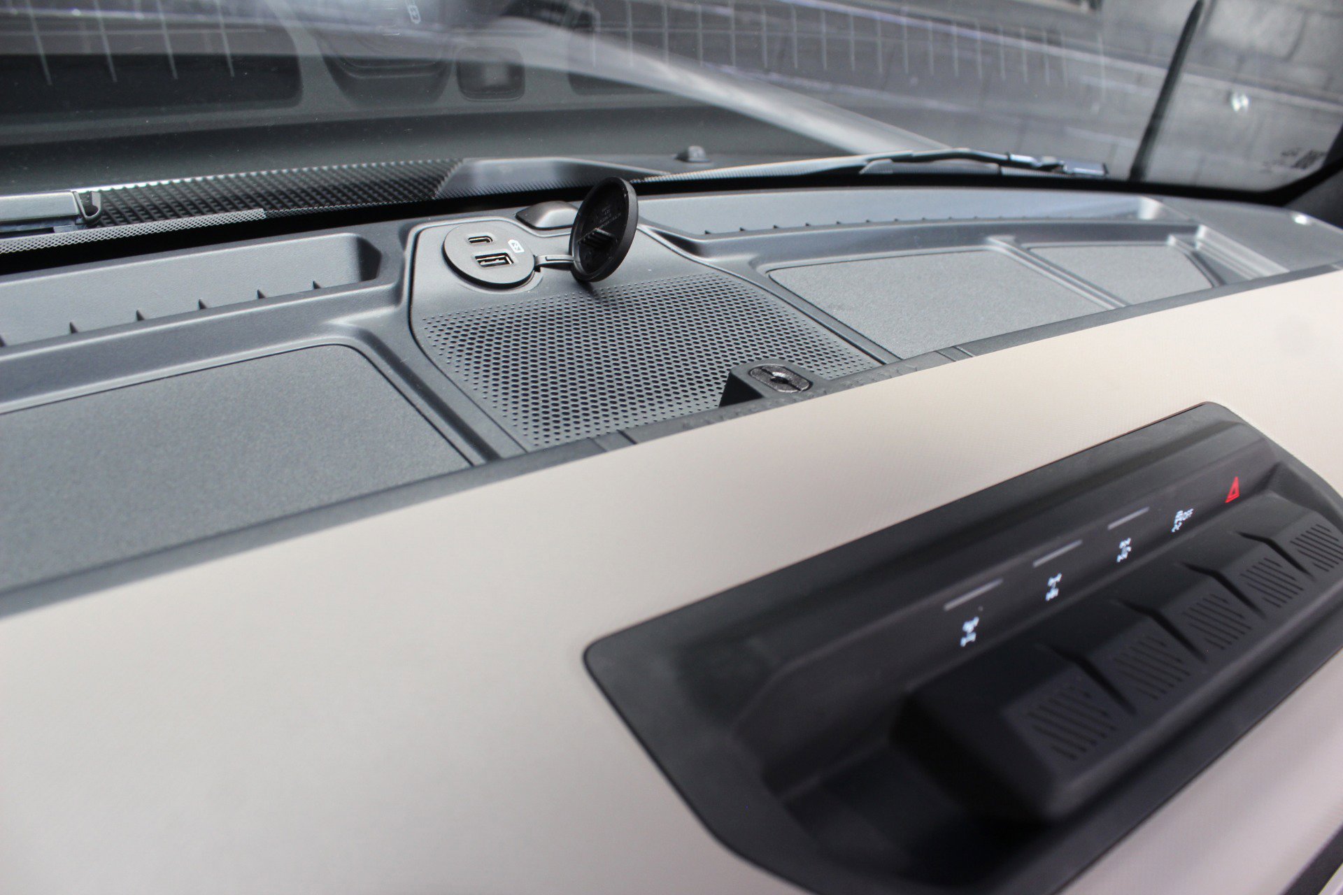 Used 2022 Ford Bronco Wildtrak image 54