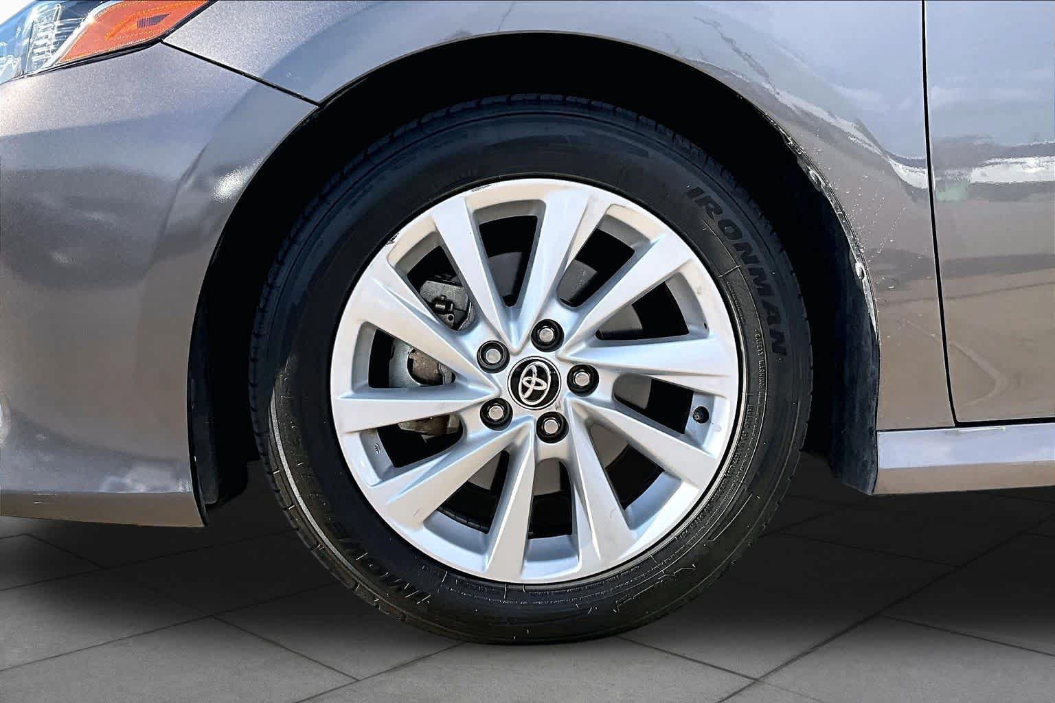 Used 2024 Toyota Camry LE FWD image 20
