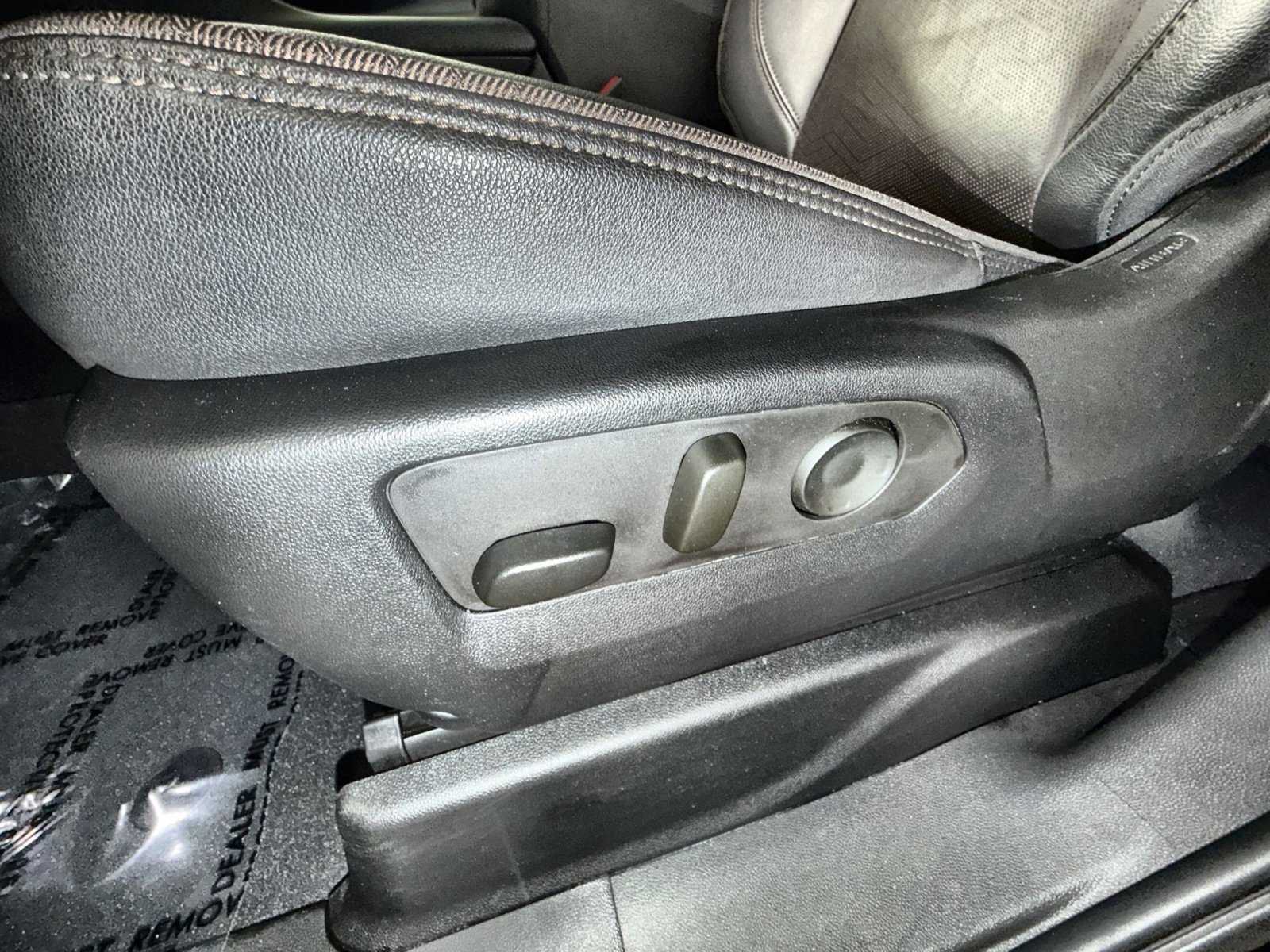 Used 2023 Chevrolet Suburban High Country w/ Advanced Technology Package image 14