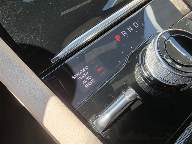 Used 2024 Jeep Grand Cherokee Limited w/ Black Appearance Package image 22