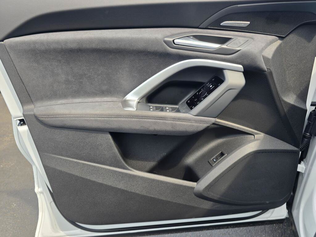 New 2026 Audi SQ5 Premium Plus AWD/4WD image 31