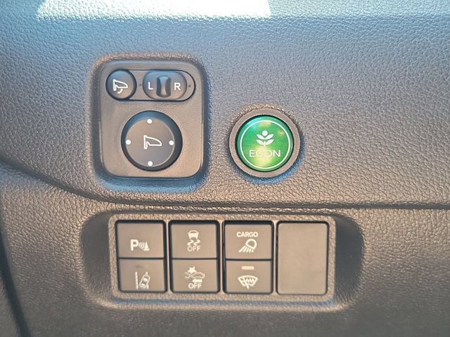 Used 2025 Honda Ridgeline TrailSport image 28