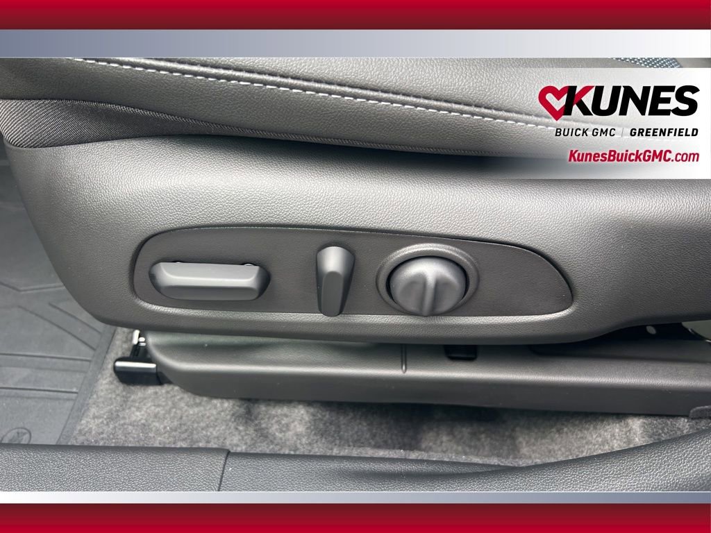 New 2026 Buick Envista Sport Touring w/ Convenience I Package FWD image 19