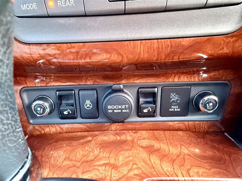 Used 2016 INFINITI QX80 4WD w/ Deluxe Technology Package image 29