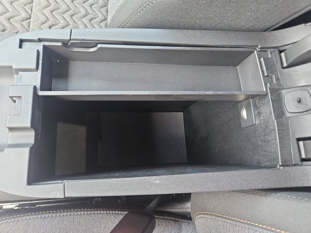 Used 2024 Chevrolet Equinox LT FWD image 25