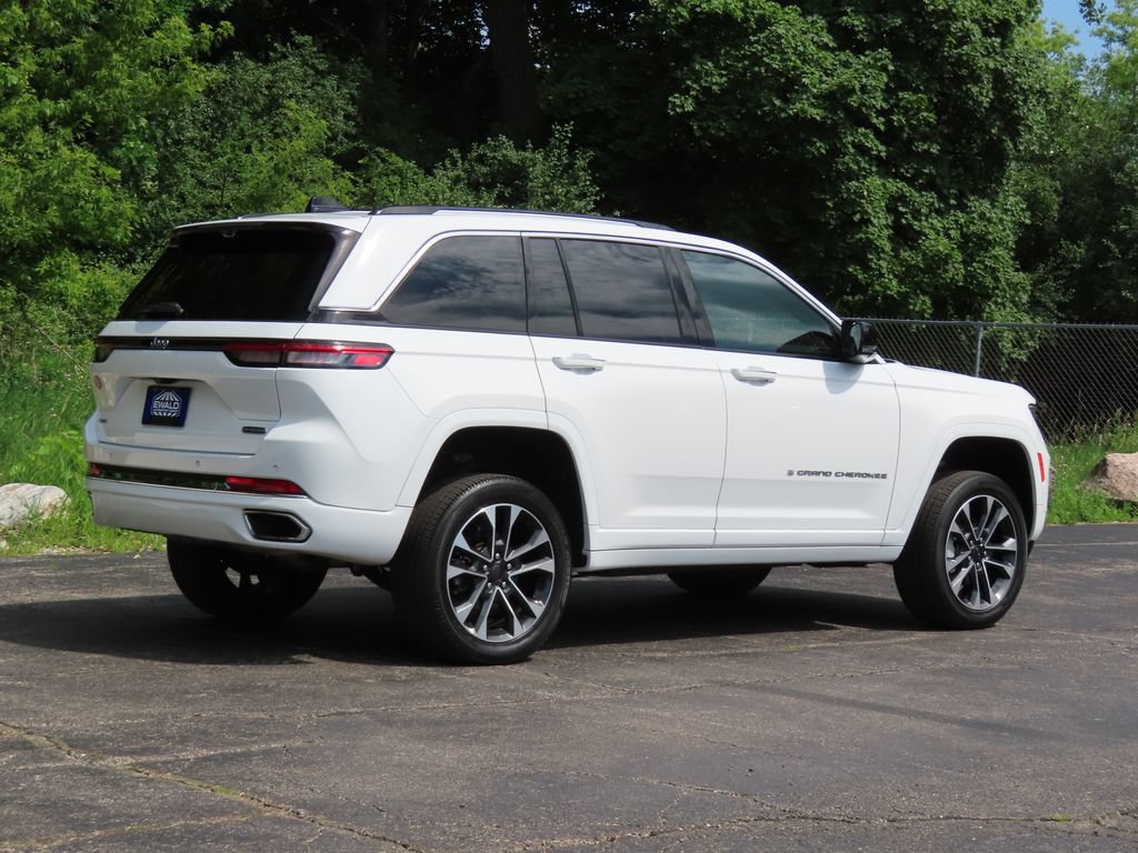 Used 2023 Jeep Grand Cherokee Overland w/ Adv Protech Group III AWD/4WD image 3