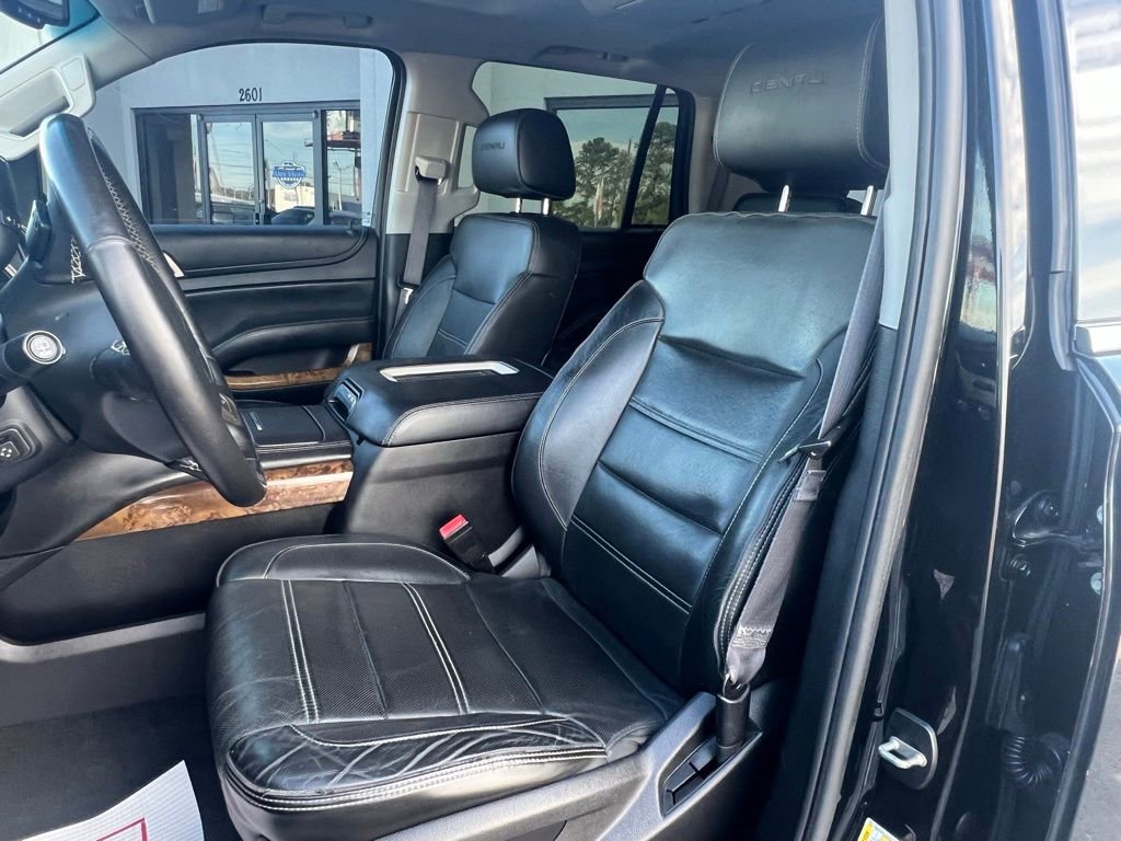 Used 2015 GMC Yukon Denali w/ Touring Package image 23