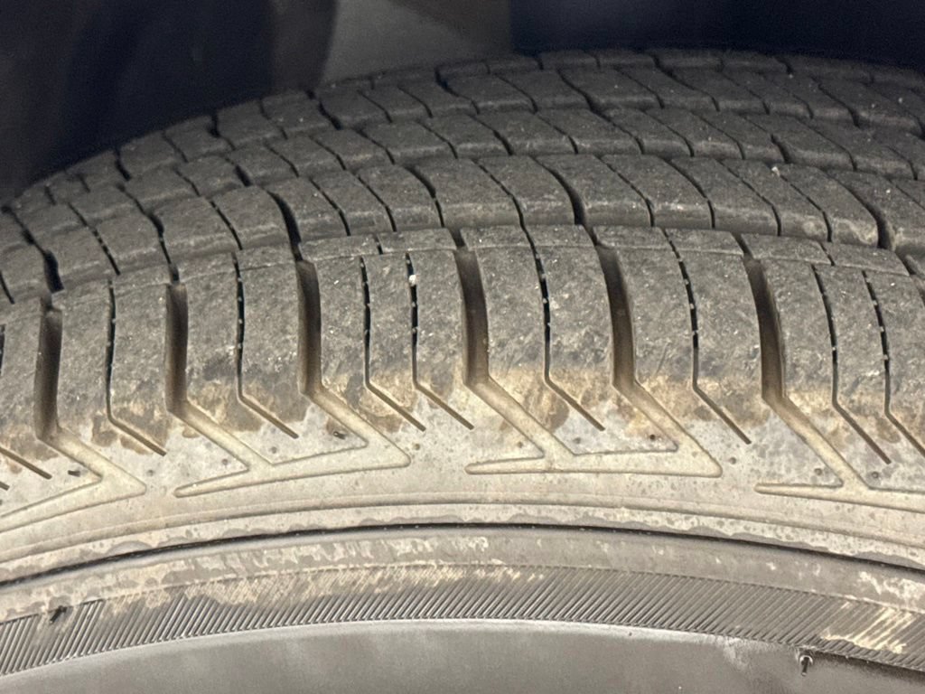 Certified 2024 Chrysler Pacifica Touring-L FWD image 15