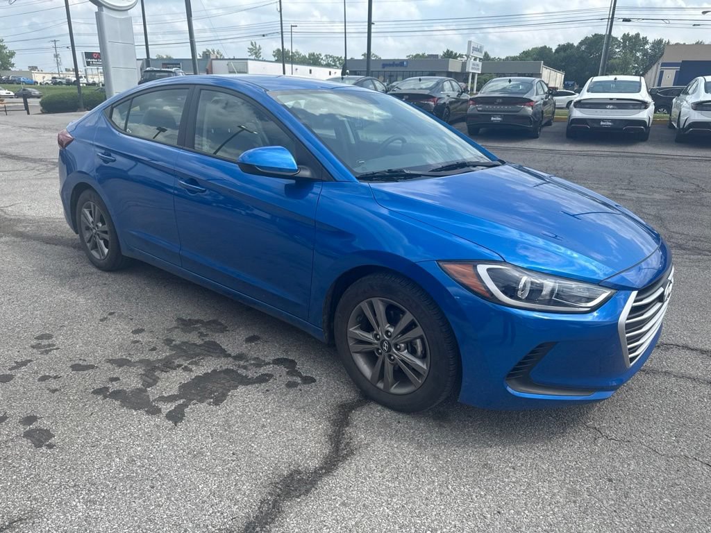 Used 2017 Hyundai Elantra SE FWD image 4