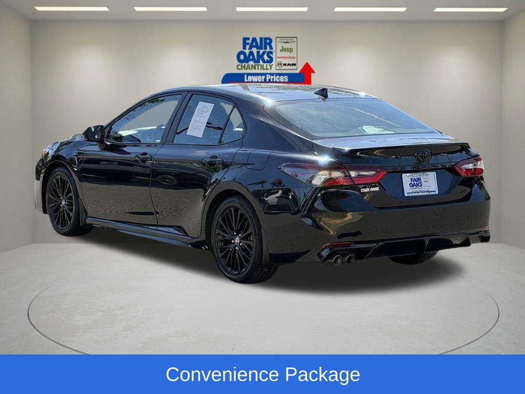 Used 2022 Toyota Camry SE FWD image 10