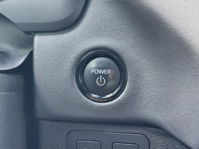 Used 2025 Toyota Tundra Platinum AWD/4WD image 37