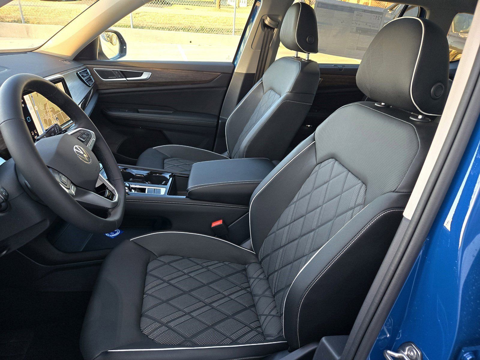 New 2025 Volkswagen Atlas SEL Premium R-Line image 18