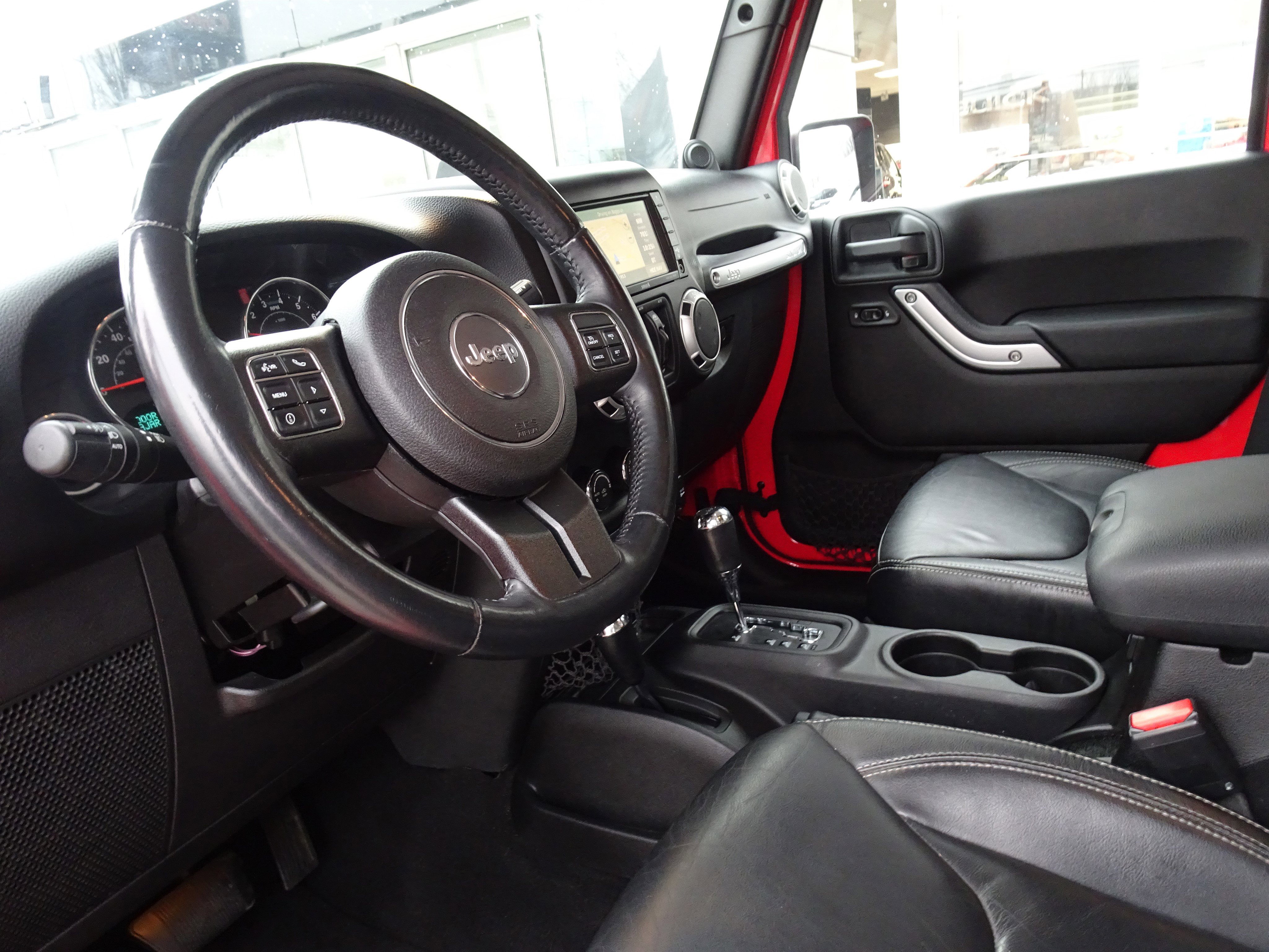 Used 2013 Jeep Wrangler Unlimited Sahara w/ Connectivity Group image 12