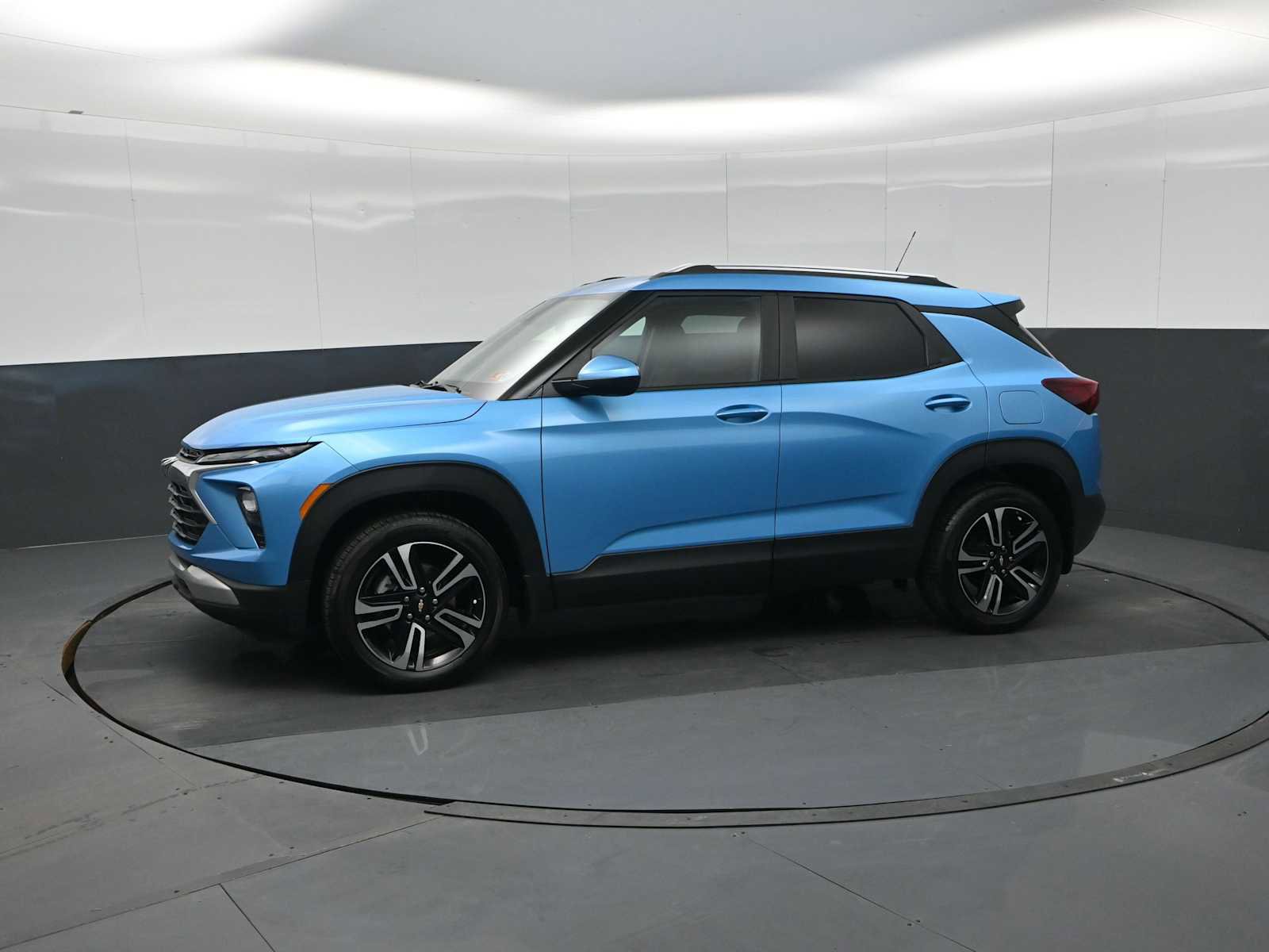 Used 2026 Chevrolet TrailBlazer LT w/ LT Cold Weather Package image 3