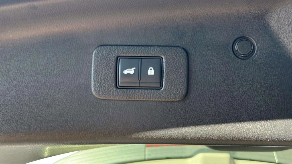 Used 2024 Nissan Armada Platinum w/ Cargo Package image 24