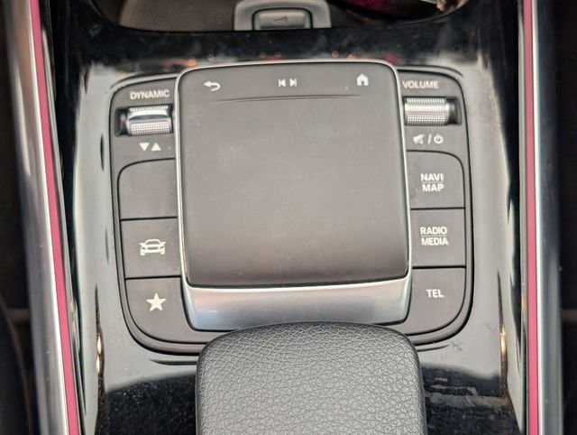 Used 2021 Mercedes-Benz GLA 250 4MATIC image 23