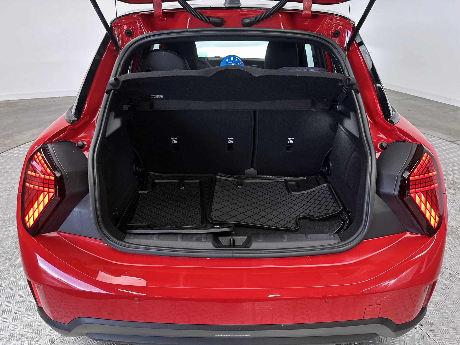 Used 2026 MINI Cooper 4-Door Hardtop FWD image 23