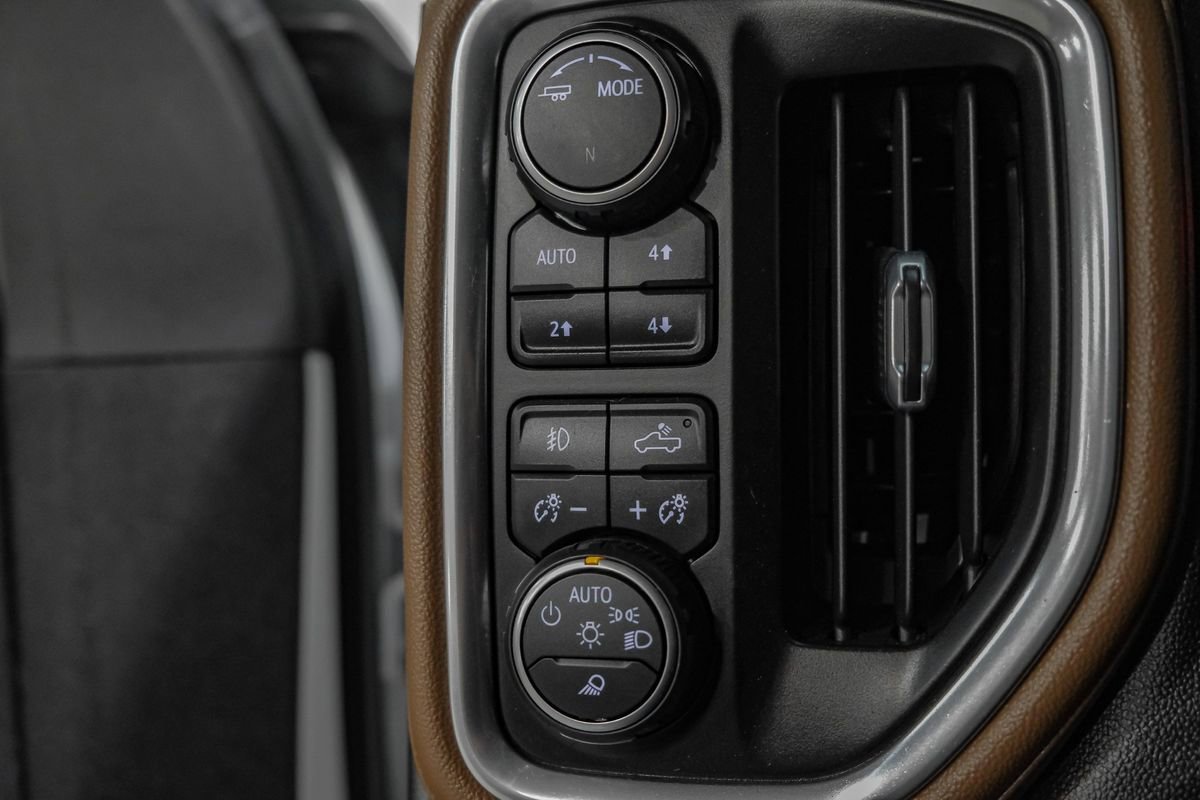 Used 2022 Chevrolet Silverado 3500 High Country image 28