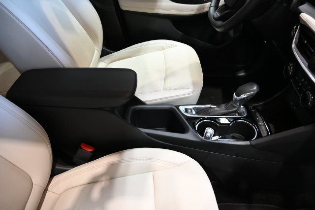 Used 2024 Buick Encore GX Sport Touring FWD image 20